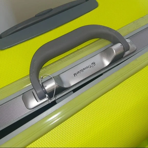 Neon yellow suitcases - Picture 7 of 14